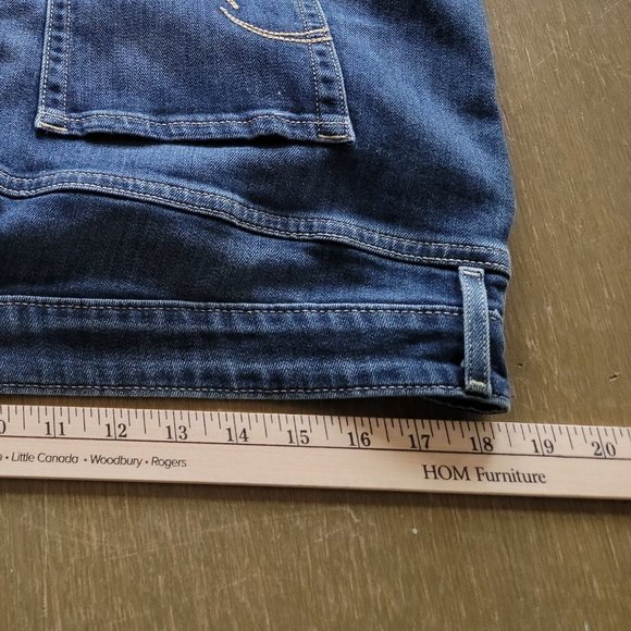 ECO FRIENDLY Levi's Signature Gold Jeans - Picture 14 of 16